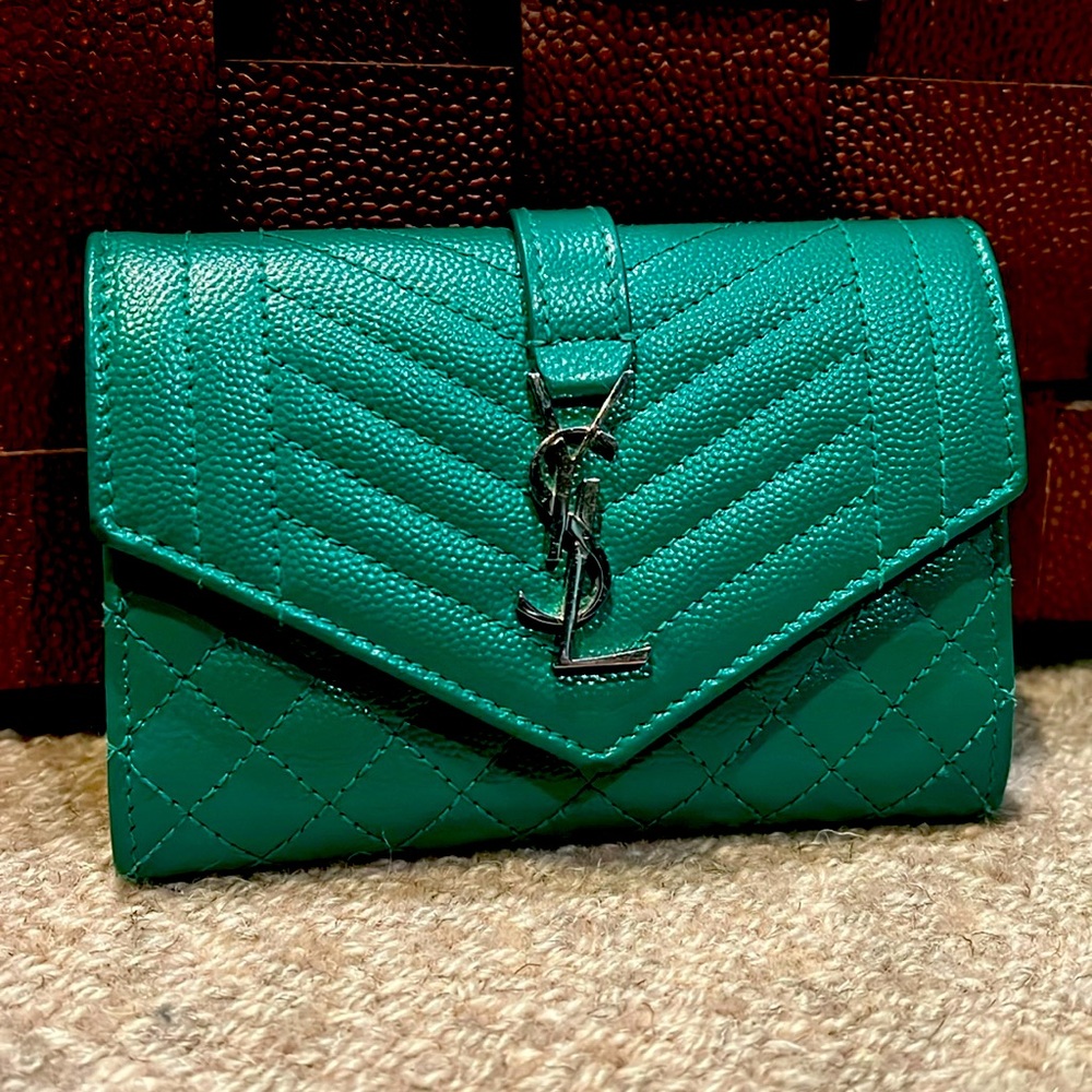 YSL saint Laurent grass green card holder wallet. Authentic and rare color